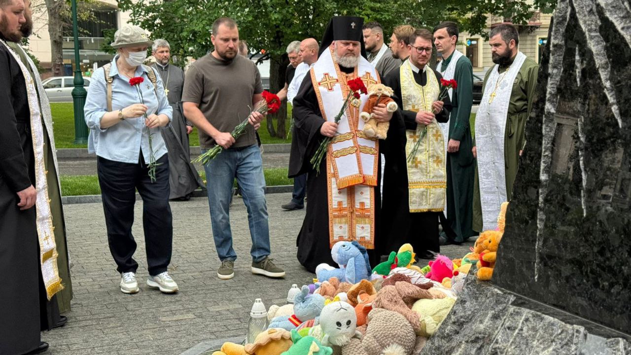 У Харкові вшанували памʼять дітей, які загинули внаслідок збройної агресії рф проти України